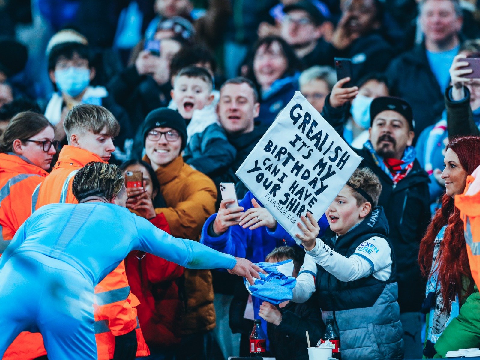 展现出了强 展现出了强